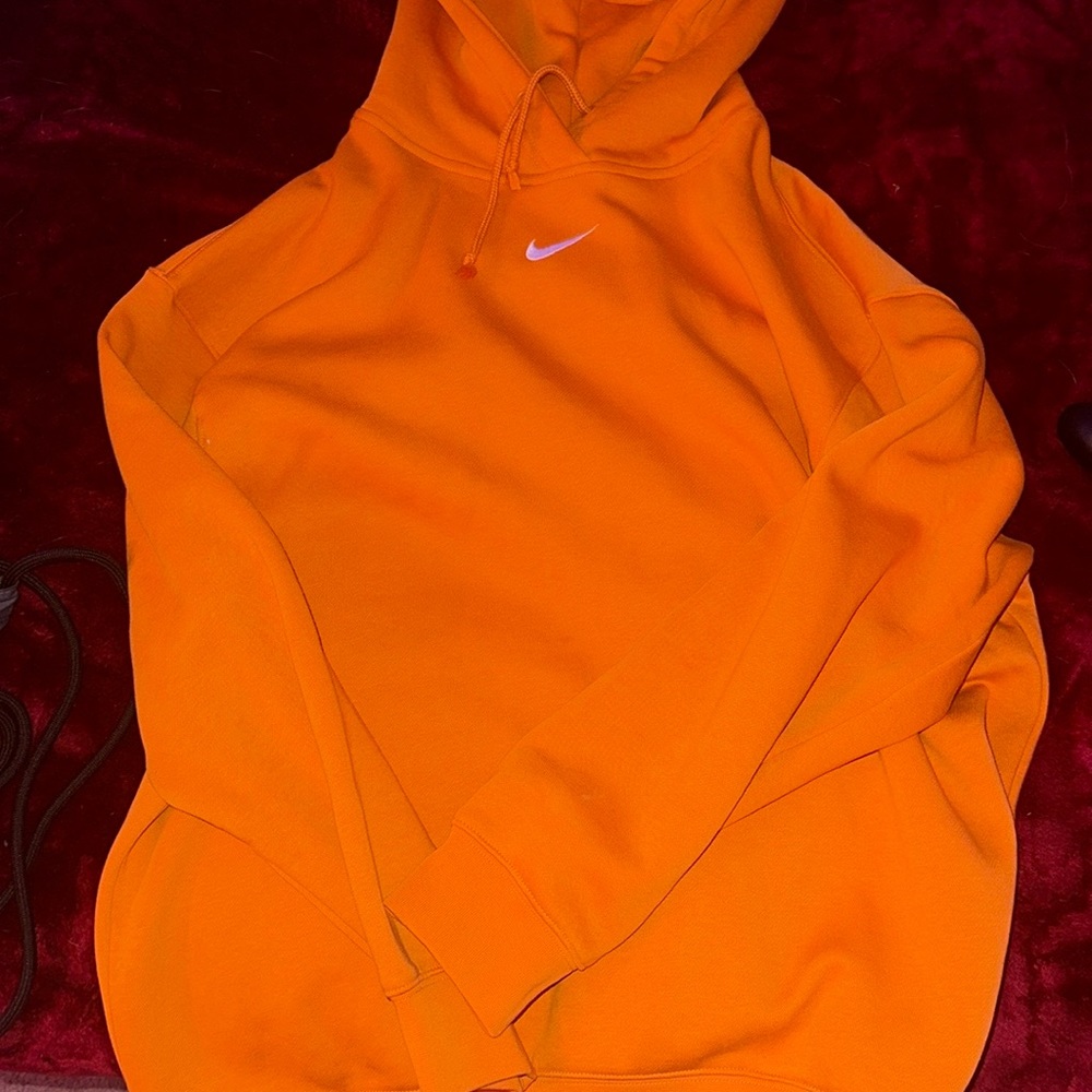 Nike center swoosh hoodie